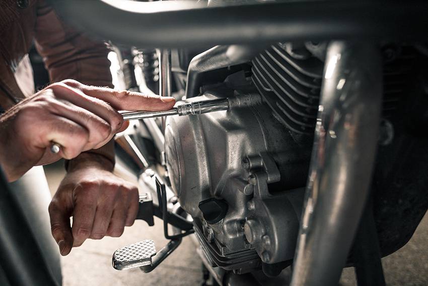 Réparation-auto-et-moto-à-Clam2